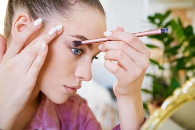 Способы подведения глаз карандашом: первый шаг к совершенному макияжу